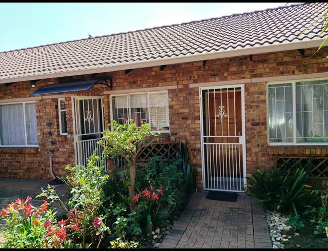 3 BEDROOM SIMPLEX FOR SALE IN TERENURE